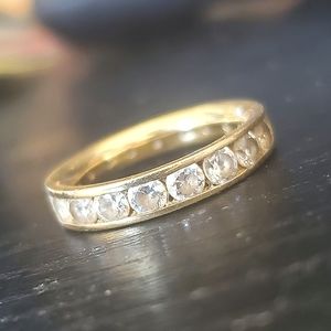 14 k gold Eternity ring